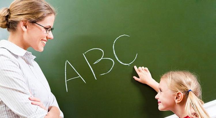 Fjalë mirënjohjeje për një mësues të shkollës fillore nga prindërit