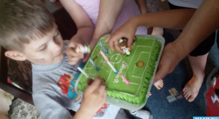 Scenario for a football player's birthday Football competitions for birthdays